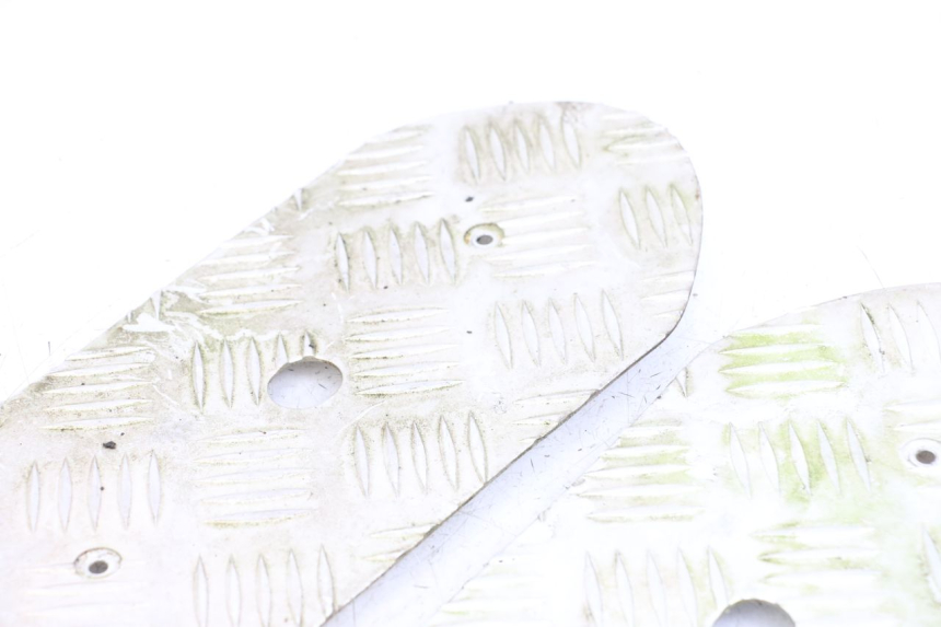 photo de VOETSTEPPENMAT PEUGEOT STREETZONE 2T 50 (2014 - 2019) - Andere kijkhoek