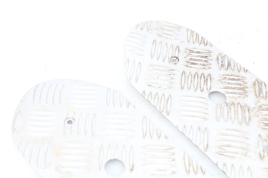 photo de VOETSTEUNMATTEN PEUGEOT STREETZONE 4T 50 (2018 - 2023) - Andere kijkhoek