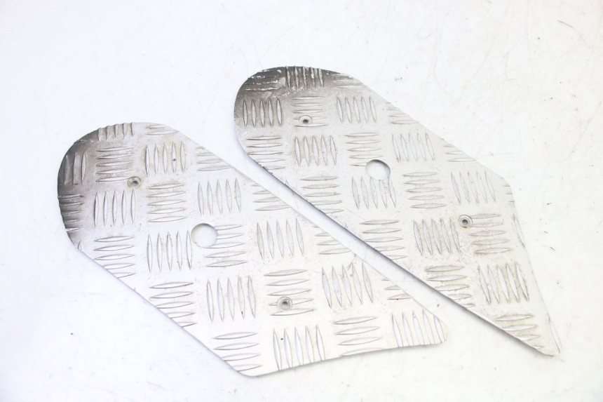 photo de VOETSTEUNMATTEN PEUGEOT STREETZONE I 2T 50 (2018 - 2020) - Andere kijkhoek