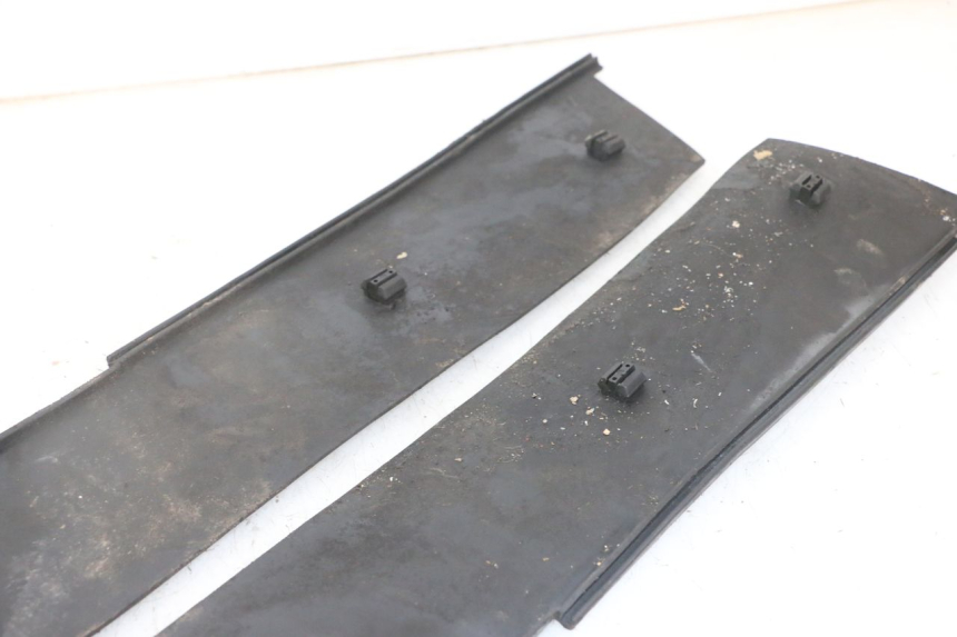 photo de VOETSTEUNMATTEN PIAGGIO SUPER LX 125 (2000 - 2003) - Andere kijkhoek