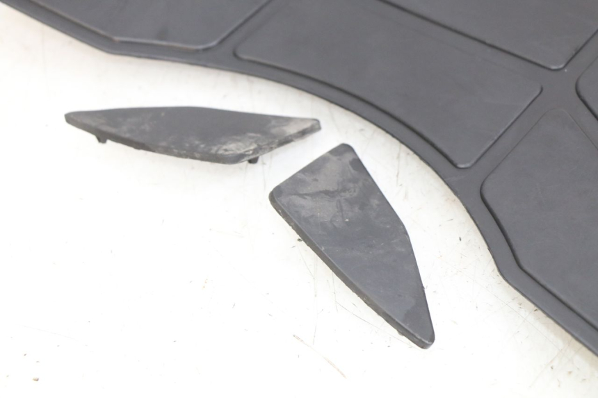 photo de VOETSTEUNMATTEN PEUGEOT SV 125 (1991 - 1994) - Andere kijkhoek