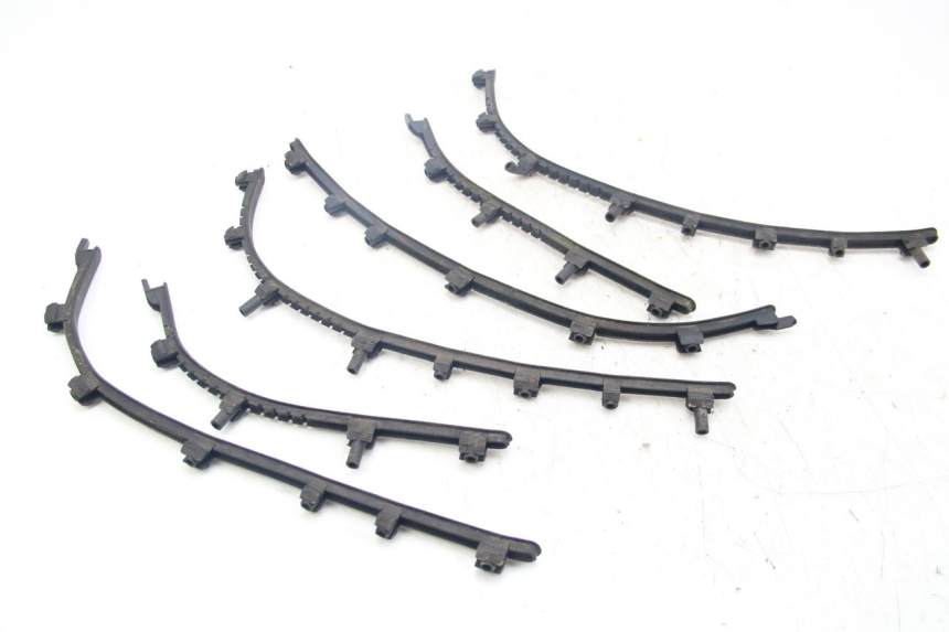 photo de VOETSTEPPENMATTEN PIAGGIO VESPA S 2T 50 (2007 - 2014) - Detail van het onderdeel