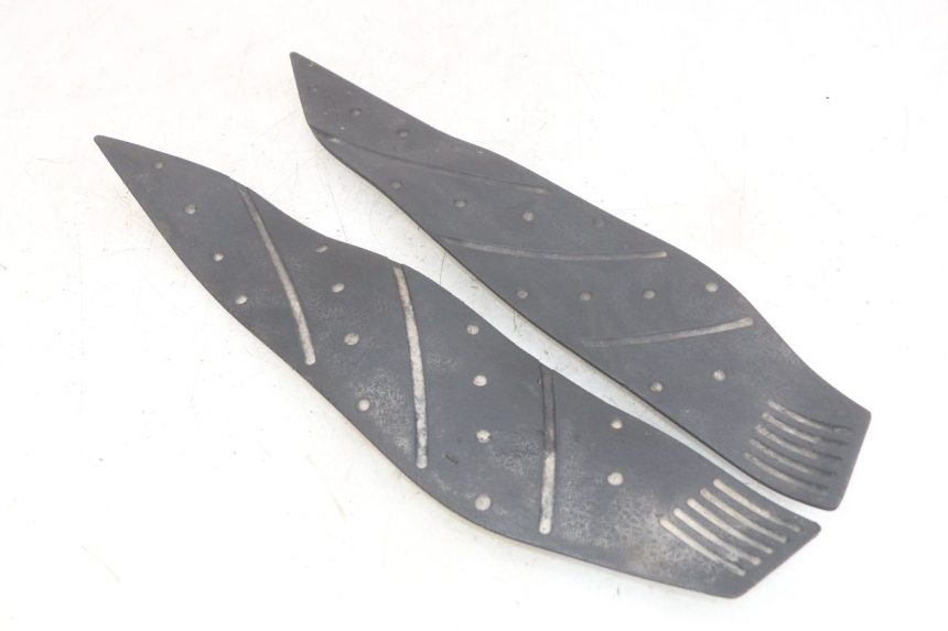 photo de VOETSTEUNMATTEN YAMAHA X-MAX XMAX 250 (2006 - 2009) - Zoom op gebruiksstaat