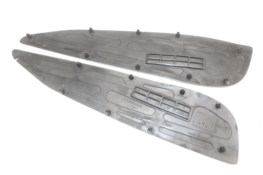 photo de VOETSTEUNMATTEN YAMAHA X-MAX XMAX 125 (2010 - 2013) - Technische close-up