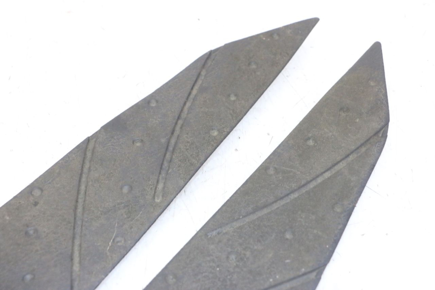 photo de VOETSTEUNMATTEN YAMAHA X-MAX XMAX 250 (2006 - 2009) - Technische close-up