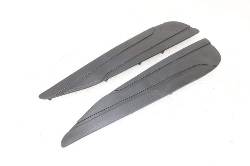 photo de VOETSTEUNMATTEN YAMAHA X-MAX XMAX 125 (2010 - 2013) - Hoofdaanzicht