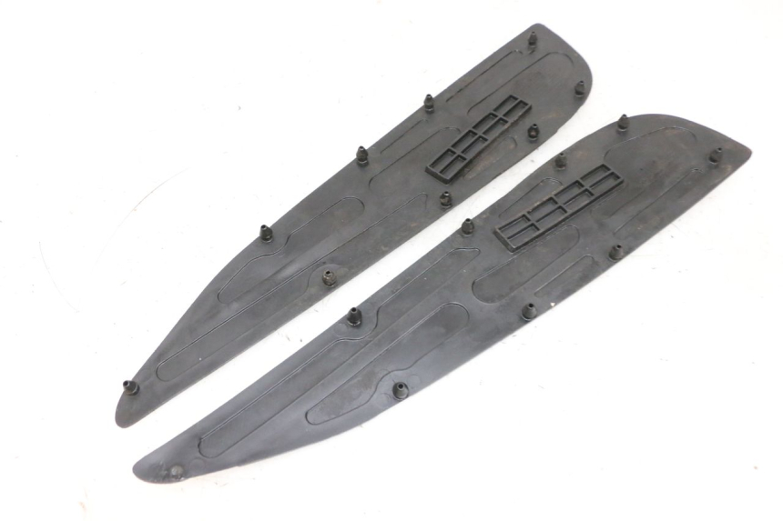 photo de VOETSTEUNMATTEN YAMAHA X-MAX XMAX 125 (2010 - 2013) - Andere kijkhoek