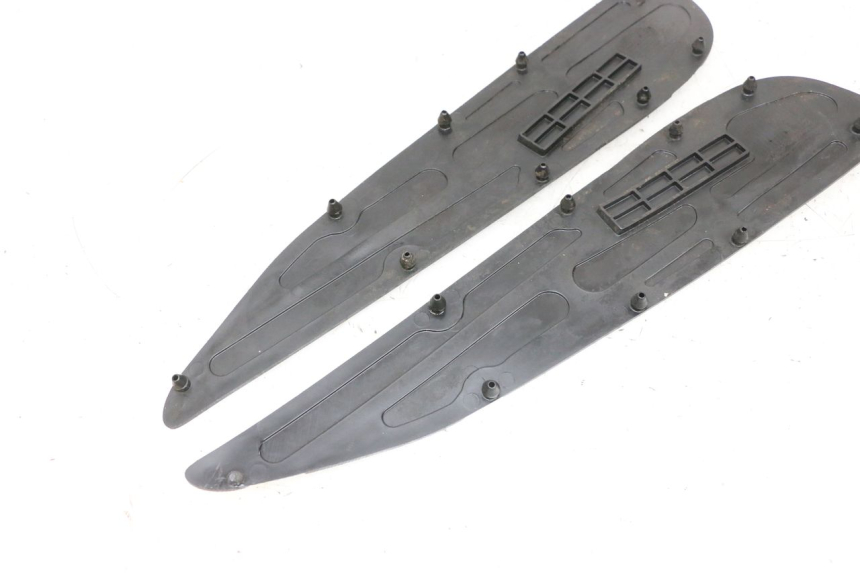 photo de VOETSTEUNMATTEN YAMAHA X-MAX XMAX 125 (2010 - 2013) - Technische close-up