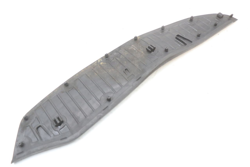 photo de VOETSTEPPENMAT PIAGGIO X10 125 (2012 - 2017) - Overzicht