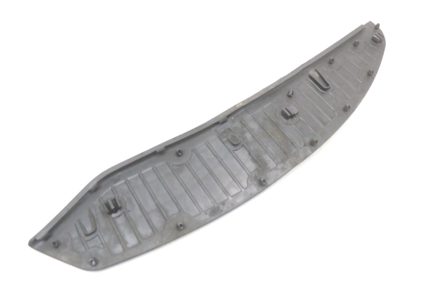 photo de VOETSTEPPENMAT PIAGGIO X10 125 (2012 - 2017) - Staat van het oppervlak