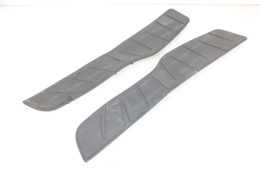 photo de VOETSTEPPENMAT PIAGGIO X8 125 (2004 - 2007) - Hoofdaanzicht