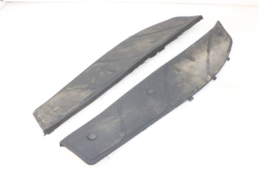 photo de VOETSTEPPENMATTEN PIAGGIO X9 EVOLUTION 125 (2003 - 2007) - Hoofdaanzicht