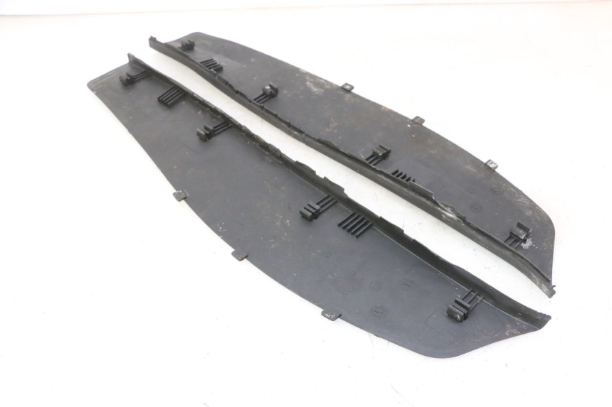 photo de VOETSTEPPENMATTEN PIAGGIO X9 EVOLUTION 125 (2003 - 2007) - Zoom op gebruiksstaat