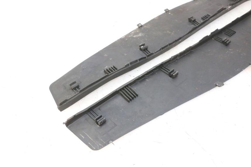 photo de VOETSTEPPENMATTEN PIAGGIO X9 EVOLUTION 125 (2003 - 2007) - Overzicht