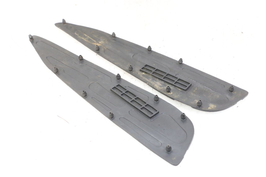 photo de VOETSTEPPENMAT YAMAHA X-MAX XMAX ABS 250 (2010 - 2014) - Detail van het onderdeel