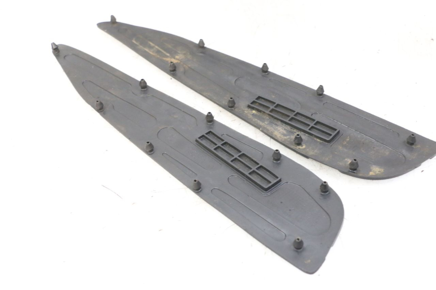 photo de VOETSTEPPENMAT YAMAHA X-MAX XMAX ABS 250 (2010 - 2014) - Zoom op gebruiksstaat