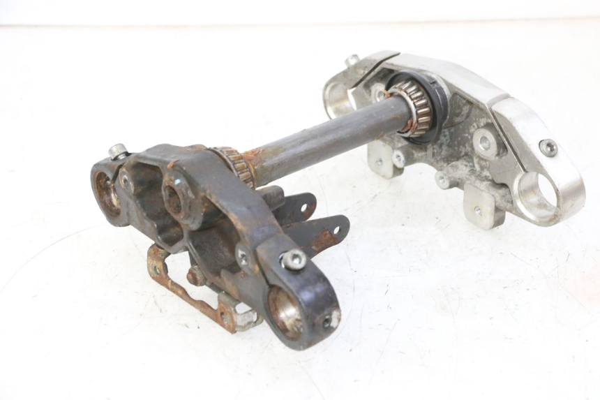 photo de VORKSTEUNING HYOSUNG GV AQUILA 125 (2000 - 2009) - Staat van het oppervlak