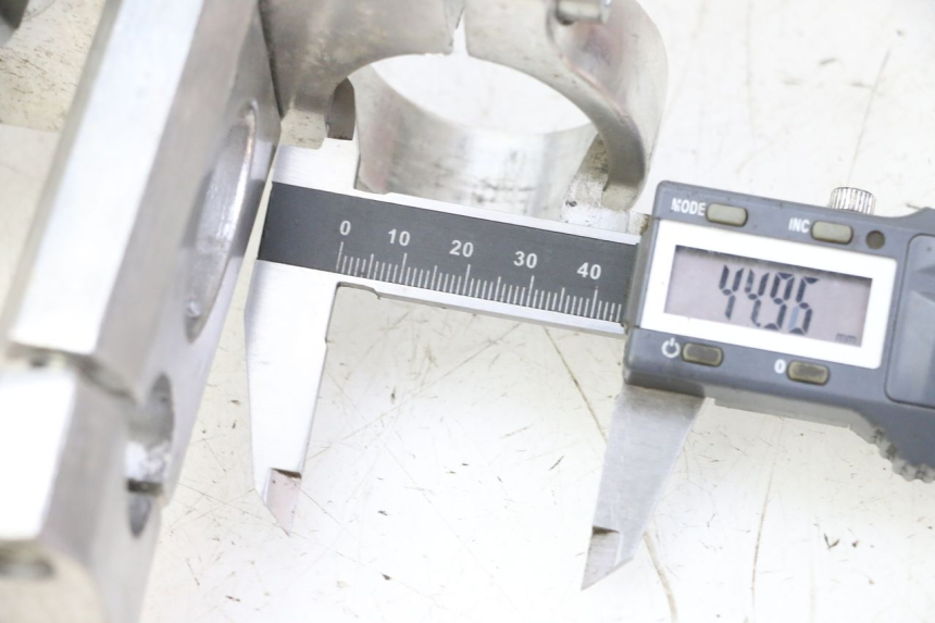 photo de VORKSTEUNING LONCIN DIRT BIKE 125 - Andere kijkhoek