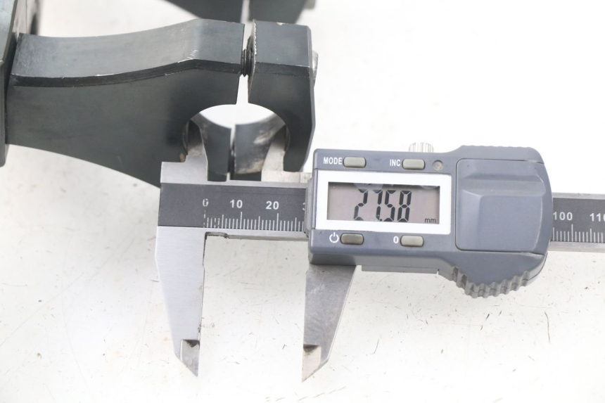 photo de VORKSTEUNING CRZ DIRTBIKE 140 - Zoom op gebruiksstaat