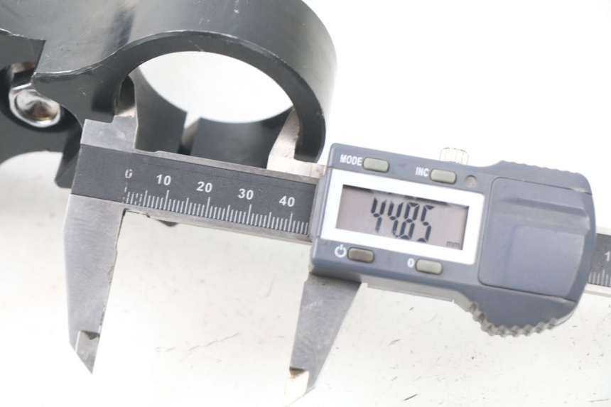 photo de VORKSTEUNING CRZ DIRTBIKE 140 - Andere kijkhoek