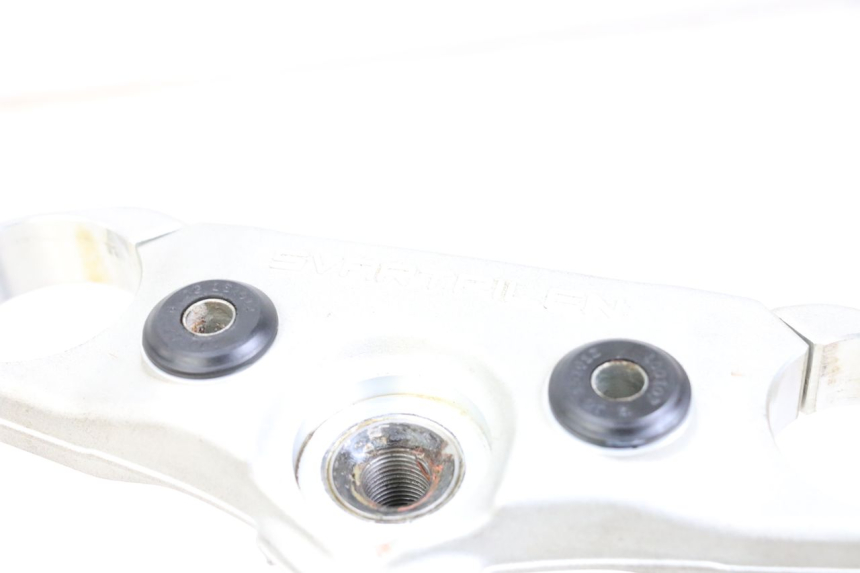 photo de VORKSTEUNING HUSQVARNA SVARTPILEN 401 (2018 - 2023) - Bevestigingspunten