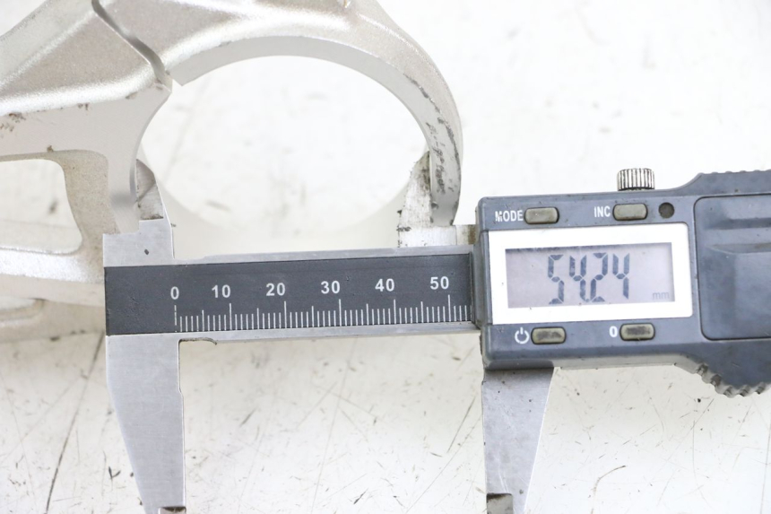 photo de Bovenste vorkkroon BMW S RR ABS S1000RR 1000 (2015 - 2018) - Detail van het onderdeel