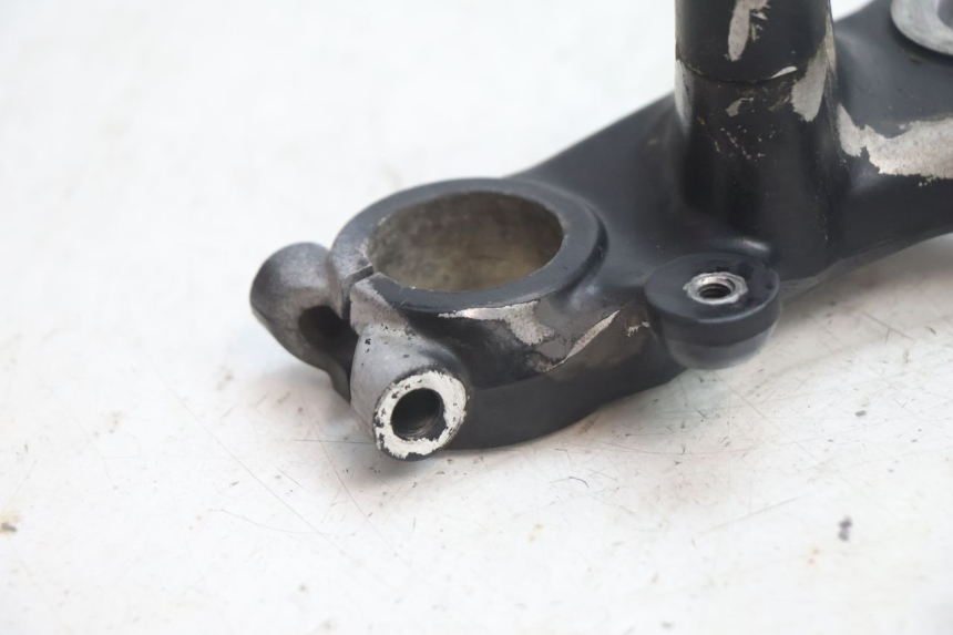 photo de Bovenste vorkklem HONDA CB TWO FIFTY 250 (1991 - 2002) - Technische close-up