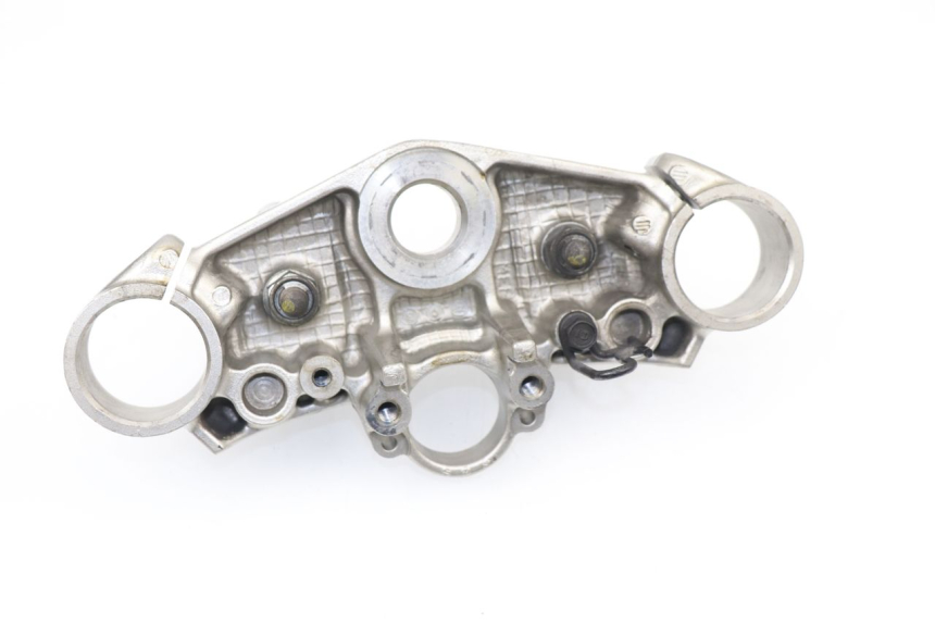 photo de Bovenste vorkbrug HONDA CBF S ABS 600 (2004 - 2007) - Detail van het onderdeel