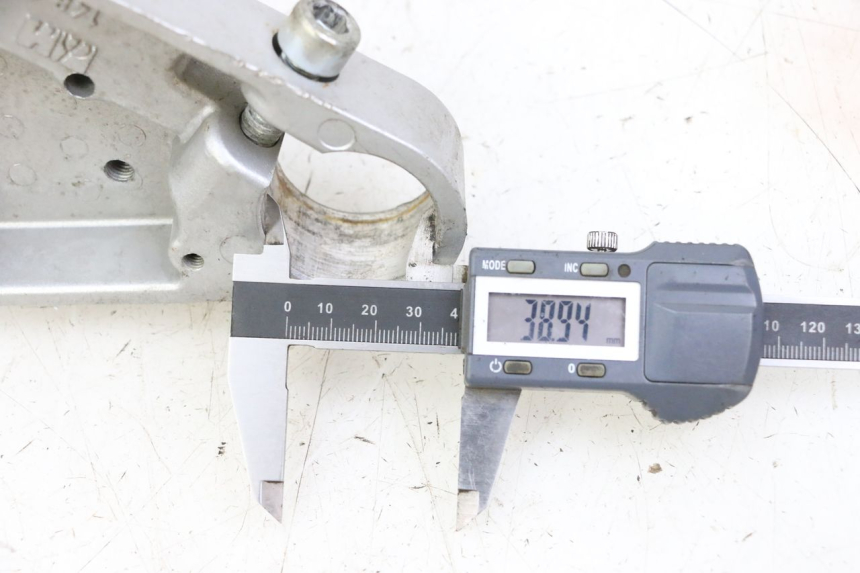 photo de Bovenste vorkkroon APRILIA CLASSIC 125 (1995 - 2001) - Zoom op gebruiksstaat