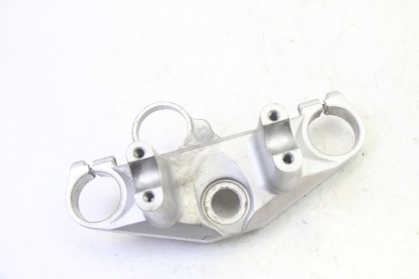 photo de Bovenste vorkkroon YAMAHA FZ6 N FAZER 600 (2004 - 2006) - Detail van het onderdeel