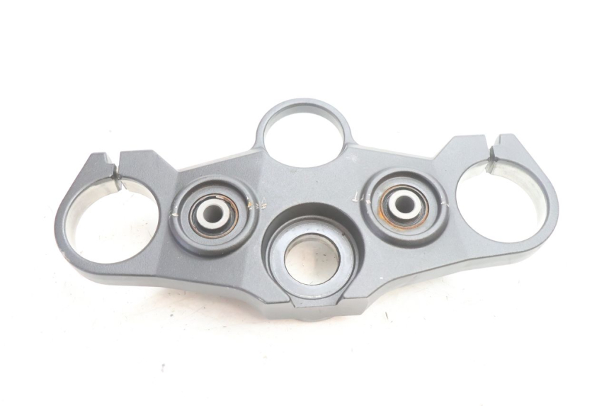 photo de Bovenste vorkkroon YAMAHA FZ8 800 (2010 - 2016) - Detail van het onderdeel