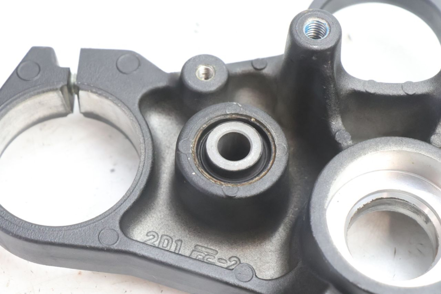 photo de Bovenste vorkkroon YAMAHA FZ8 800 (2010 - 2016) - Bevestigingspunten