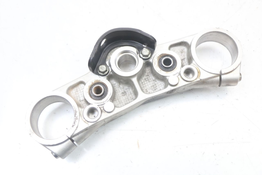 photo de Bovenste vorkkroon SUZUKI GSR 750 (2011 - 2017) - Overzicht