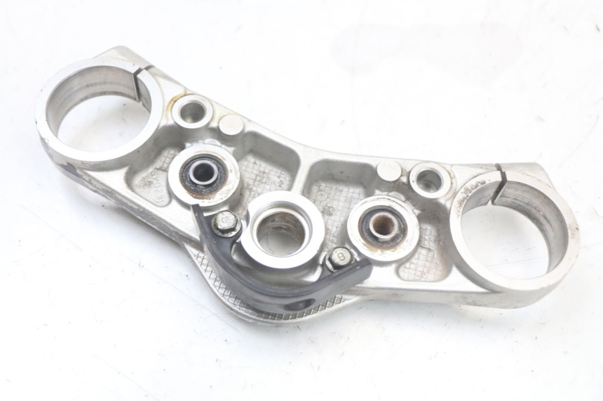 photo de Bovenste vorkkroon SUZUKI GSR 750 (2011 - 2017) - Staat van het oppervlak