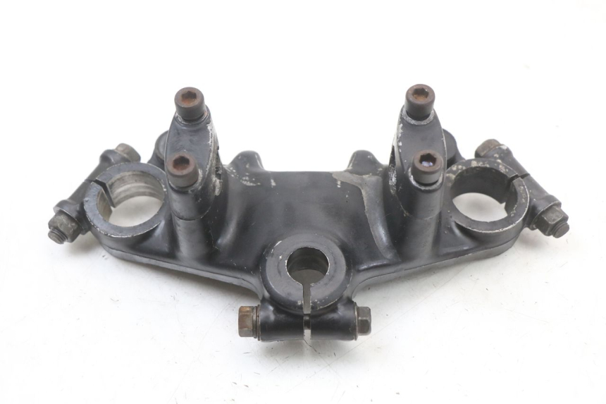 photo de Bovenste vorkkroon SUZUKI GSX E 250 (1982 - 1983) - Hoofdaanzicht