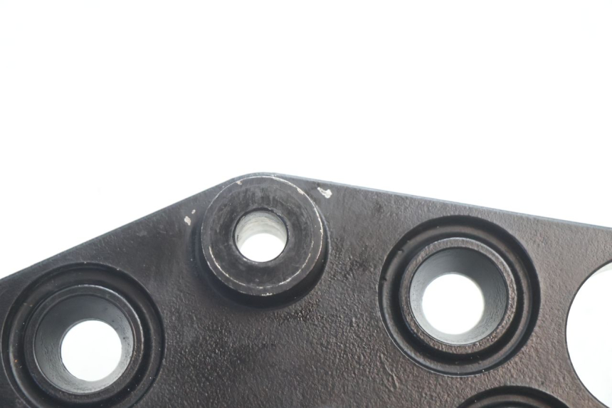photo de Bovenste vorkkroon SUZUKI GSX F GSXF 750 (1988 - 1998) - Detail van het onderdeel