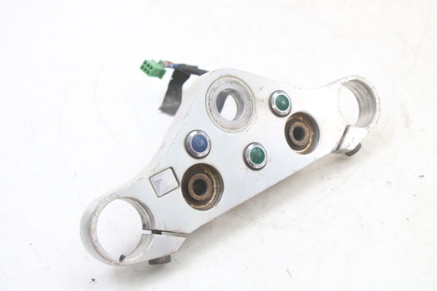 photo de Bovenste vorkkroon HONDA VT C2 SHADOW 750 (1997 - 2001) - Zoom op gebruiksstaat