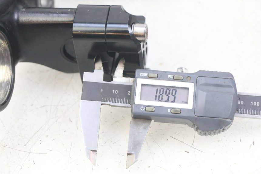 photo de Bovenste vorkkroon KAWASAKI KX 85 (2001 - 2013) - Zoom op gebruiksstaat