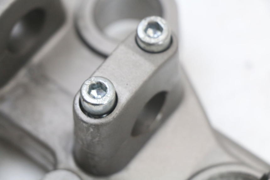 photo de Bovenste vorkkroon RIEJU MRT 50 (2018 - 2021) - Technische close-up