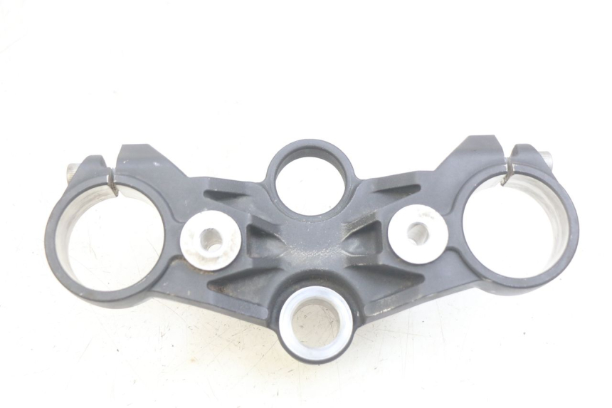 photo de Bovenste vorkkroon YAMAHA MT ABS 125 (2014 - 2018) - Detail van het onderdeel