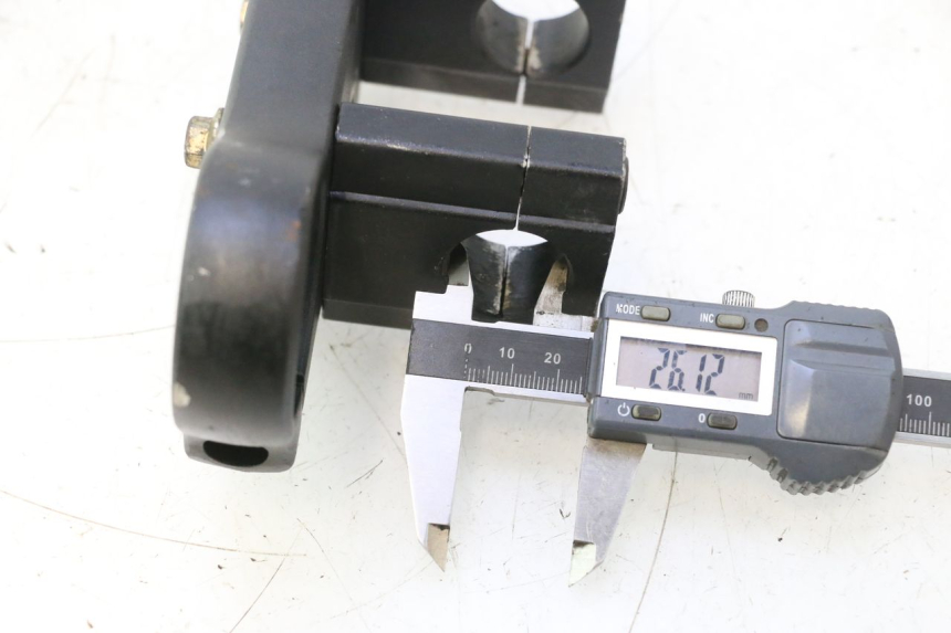 photo de Bovenste vorkklem APOLLO RFZ 140 - Detail van het onderdeel