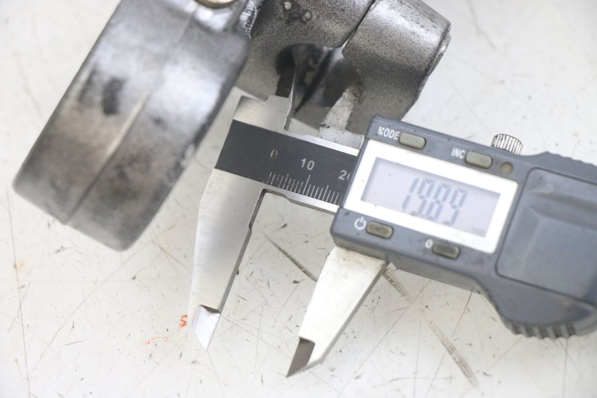 photo de Bovenste vorkkroon GILERA RK 50 (1996 - 1999) - Zoom op gebruiksstaat