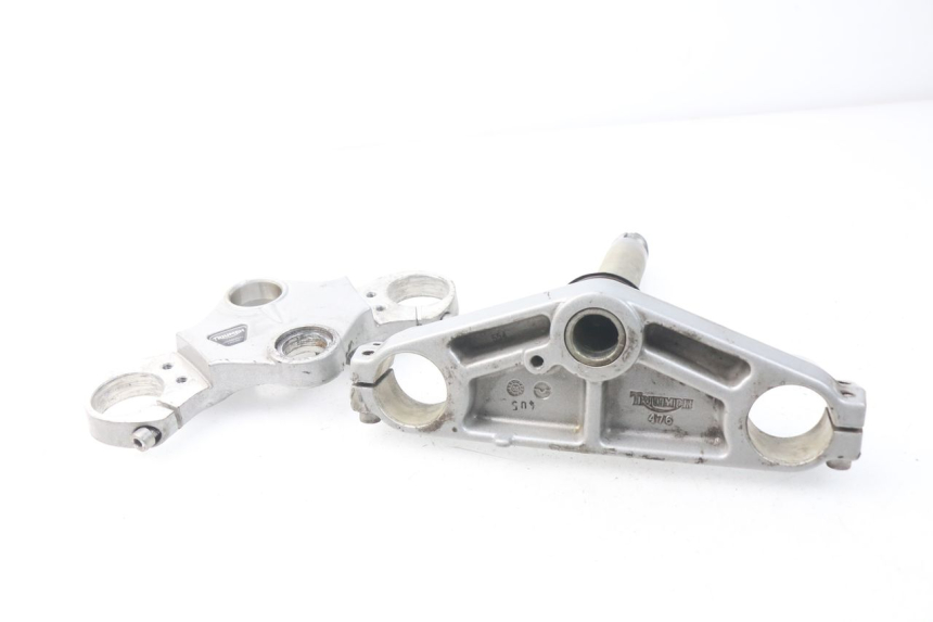 photo de Bovenste vorkkroon TRIUMPH SPRINT ST ABS 1050 (2005 - 2007) - Bevestigingspunten