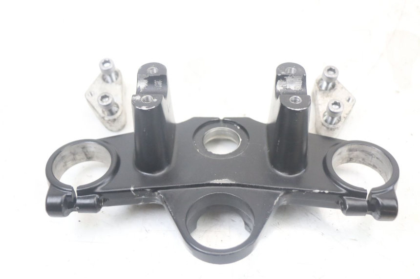 photo de Bovenste vorkkroon YAMAHA TDM ABS 900 (2002 - 2014) - Detail van het onderdeel