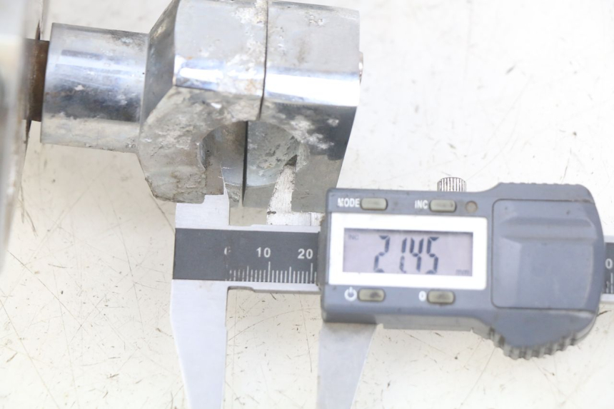 photo de Bovenste vorkkroon DAELIM VL DAYSTAR 125 (2000 - 2011) - Zoom op gebruiksstaat