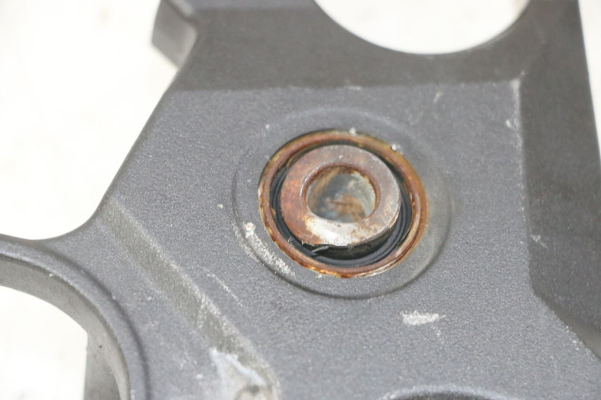 photo de Bovenste vorkkroon YAMAHA XJ6 ABS 600 (2008 - 2016) - Detail van het onderdeel