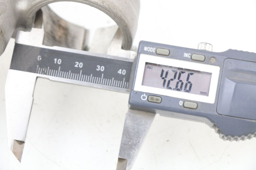 photo de Bovenste vorkbrug YAMAHA XP T-MAX TMAX ABS 530 (2012 - 2015) - Technische close-up