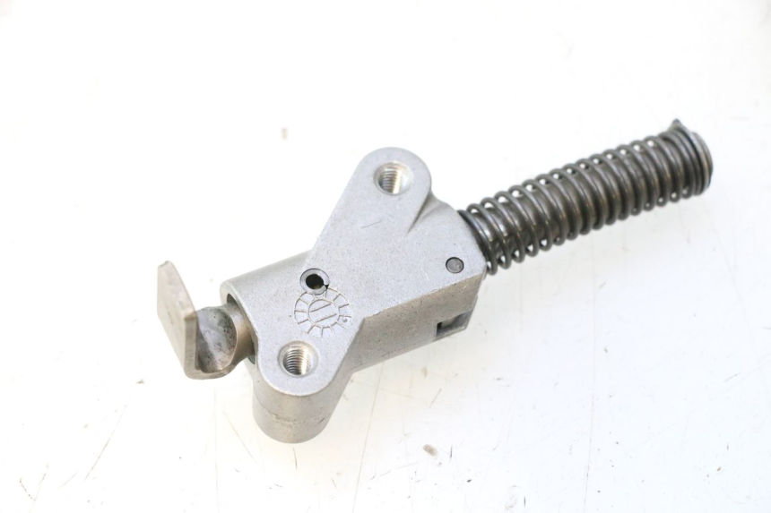 photo de DISTRIBUTIEKETTINGSPANNER SUZUKI BURGMAN EXECUTIVE ABS 650 (2006 - 2012) - Detail van het onderdeel