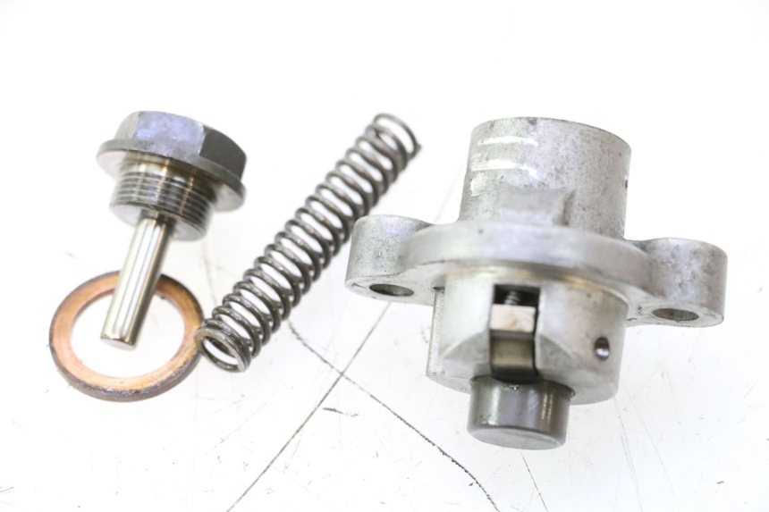 photo de DISTRIBUTIERIEMSPANNER SUZUKI GSF N BANDIT 1200 (2001 - 2005) - Detail van het onderdeel