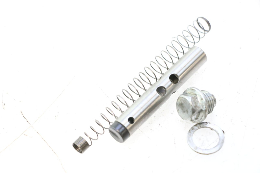 photo de DISTRIBUTIEKETTINGSPANNER APOLLO RFZ 125 - Detail van het onderdeel